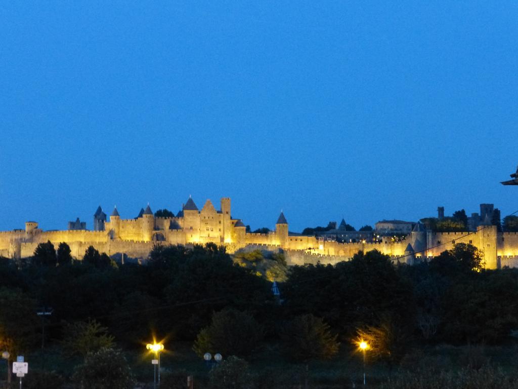 Maison Bellevue Bed & Breakfast Carcassonne Ruang foto