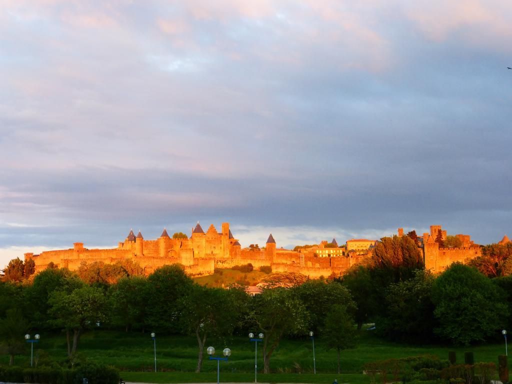 Maison Bellevue Bed & Breakfast Carcassonne Bagian luar foto